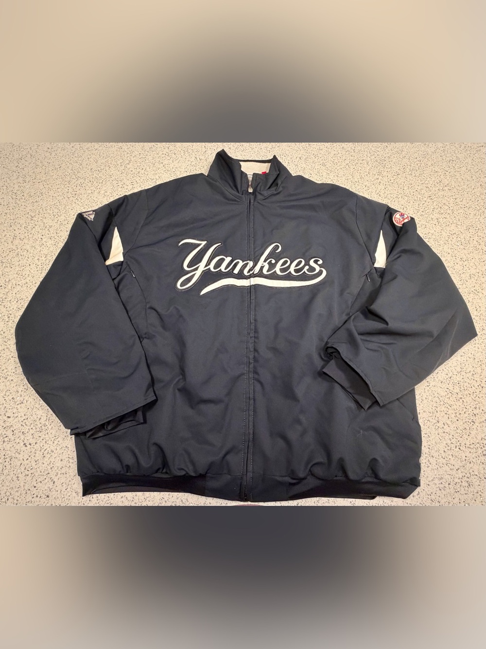 Majestic Navy and White Yankees Therma Base Full-Zip Bomber Jacket
